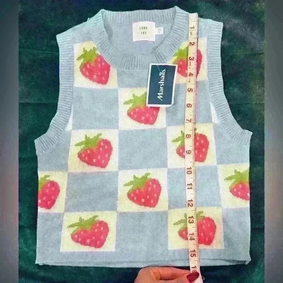 🔥Crop Tank top🔥 - Picture 2 of 3